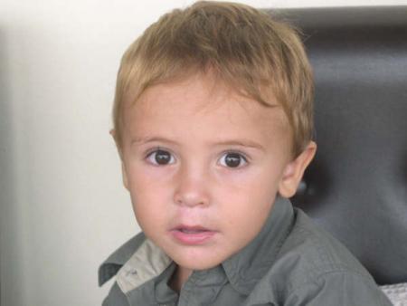 encore une tite foto de mon tit bou de chou!!!!!!!